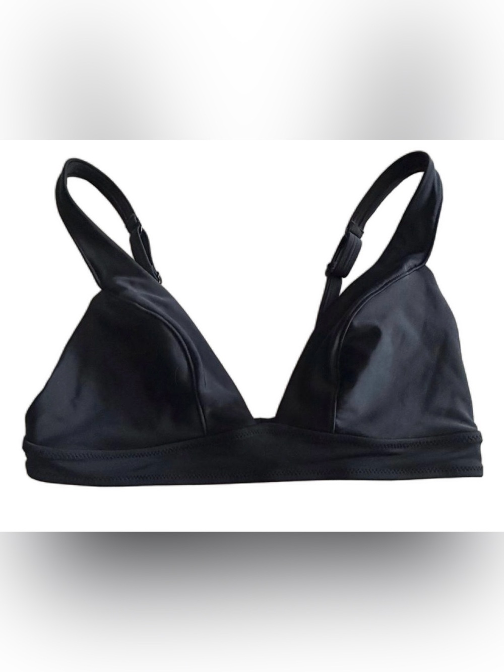 Sporty Smooth Black Wireless Triangle Swim Top